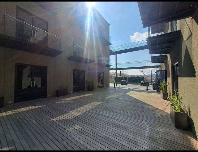 76M² OFFICE TO LET IN ILLOVO